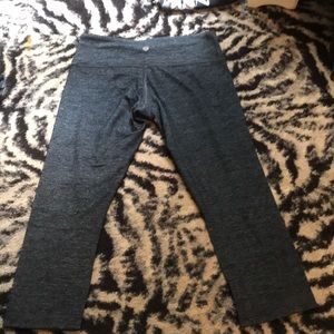 Lululemon Crops Size 6